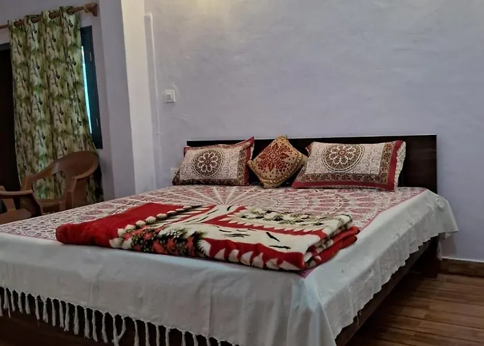 Pathgami Homestay Kainchi Dhaam